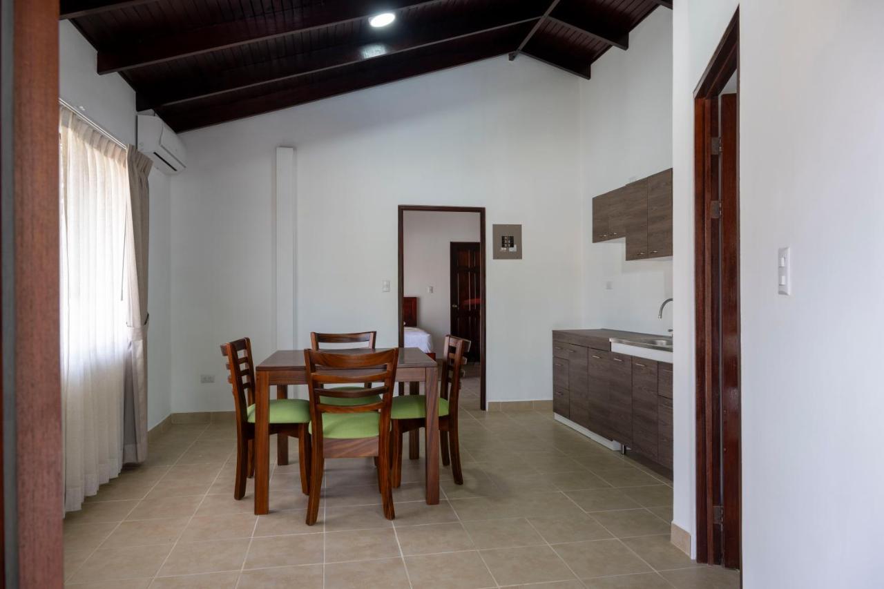 Fuego Del Sol Beachfront Hotel Хако Экстерьер фото