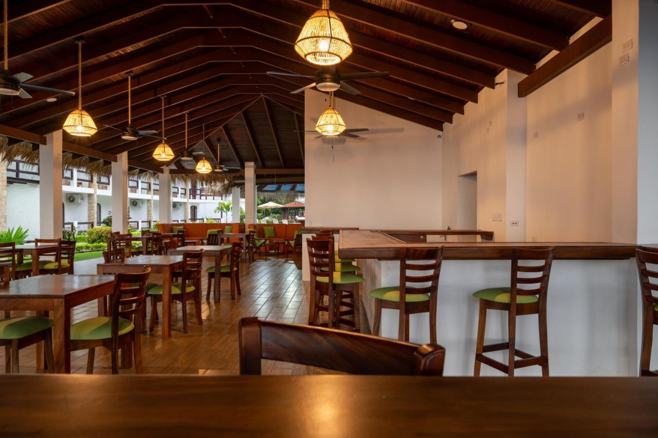 Fuego Del Sol Beachfront Hotel Хако Экстерьер фото