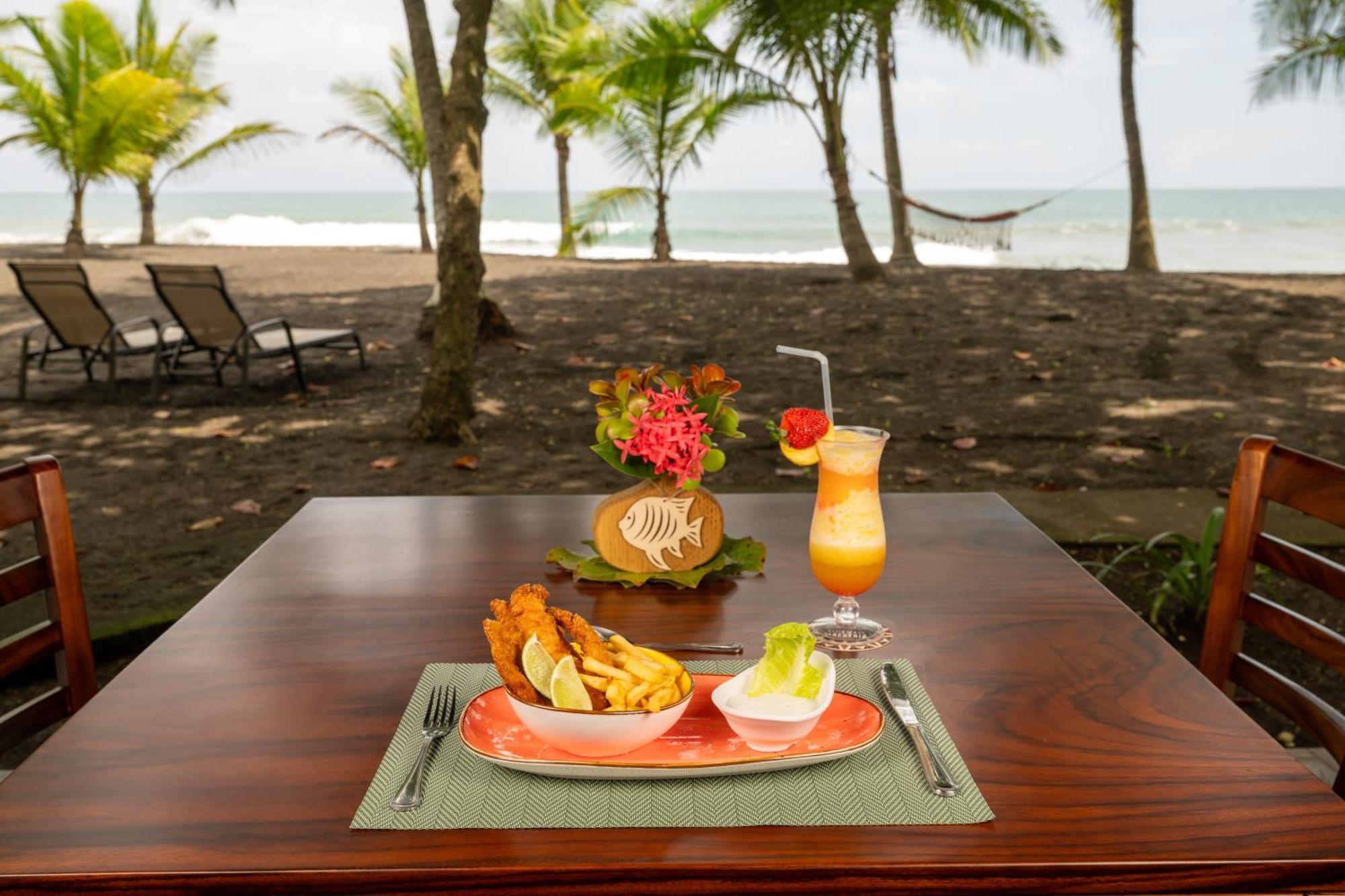 Fuego Del Sol Beachfront Hotel Хако Экстерьер фото
