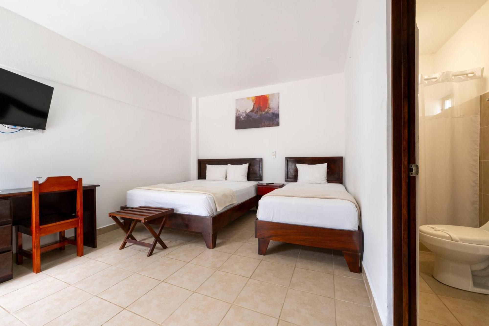 Fuego Del Sol Beachfront Hotel Хако Экстерьер фото