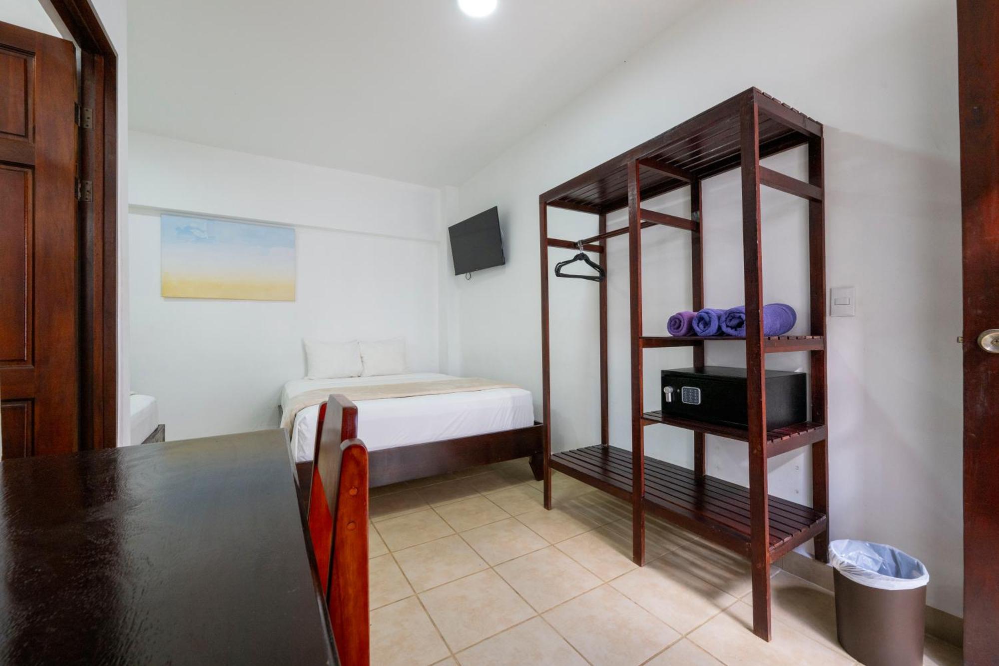Fuego Del Sol Beachfront Hotel Хако Экстерьер фото
