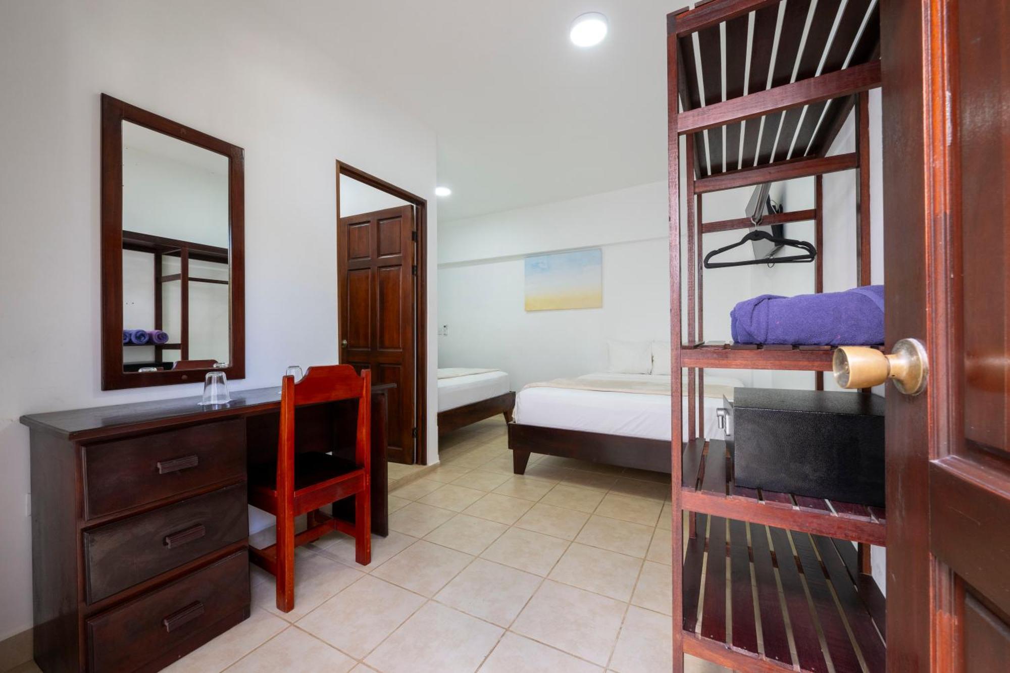 Fuego Del Sol Beachfront Hotel Хако Экстерьер фото